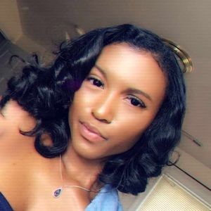 Meet your Posher, Tiara